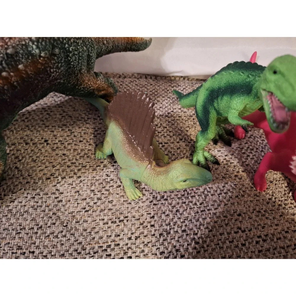 Plastic Dinosaur Lot‎ of 5 Prehistoric Mixed Sizes & Brands Dinosaur Toys Loose